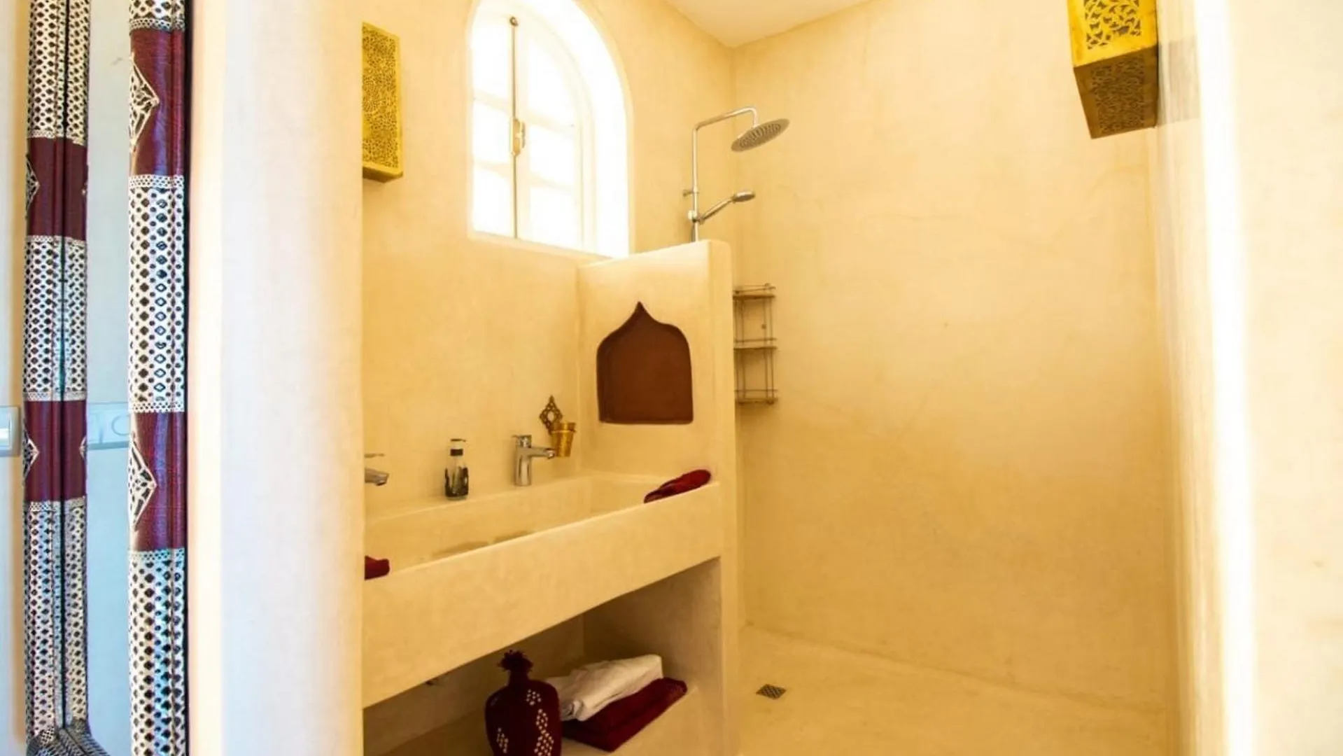 Vila Riad Al Qadar As-Sawíra
